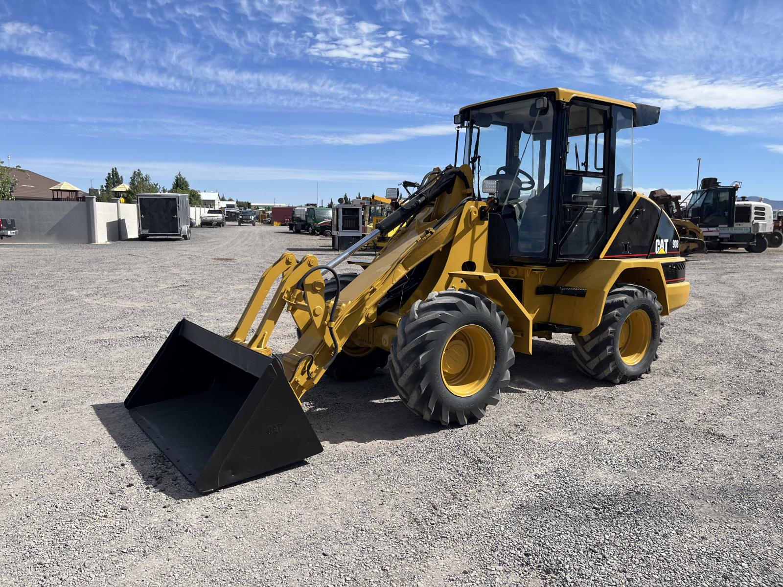 ./imagenes/INVOICE/2019/15623/CARGADOR FRONTAL CATERPILLAR 908 (4).JPG